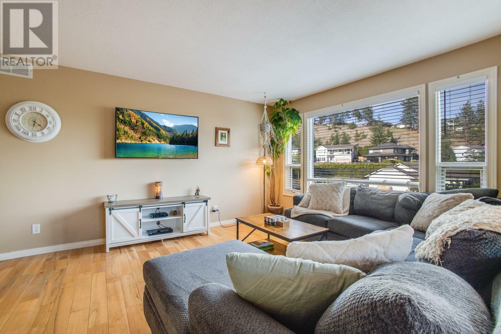 Property Photo: 3166 Broadview Place BC V4T 1M9