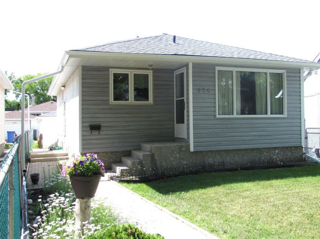 524 Rosseau Avenue East  Winnipeg MB R2C 0L1 photo