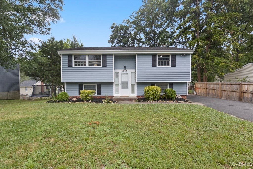 4916 Fairlake Lane  Glen Allen VA 23060 photo