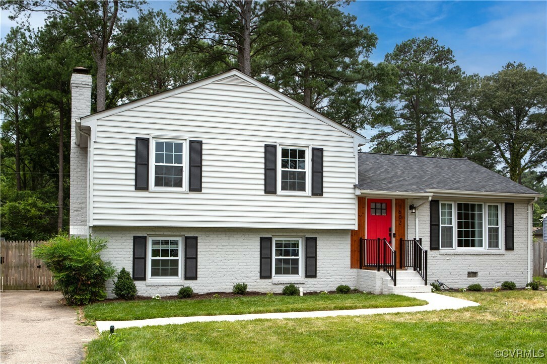 Property Photo:  1602 Lauderdale Drive  VA 23238 
