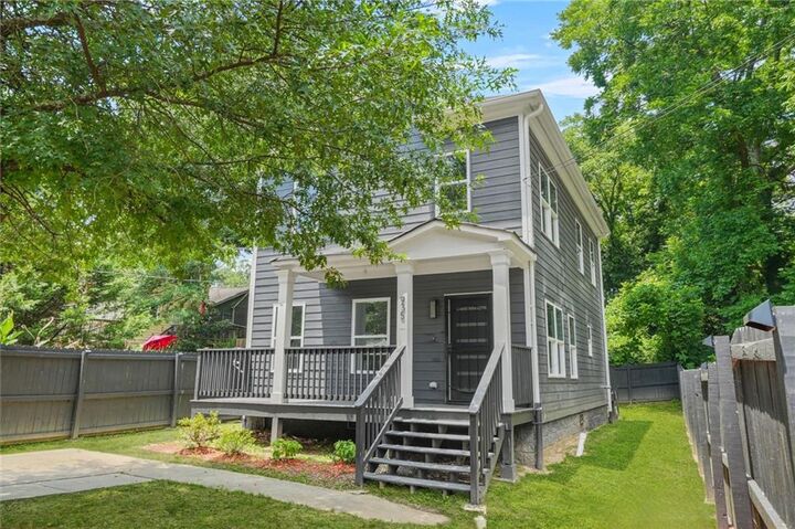 Property Photo:  935 Pelham Street NW  GA 30318 