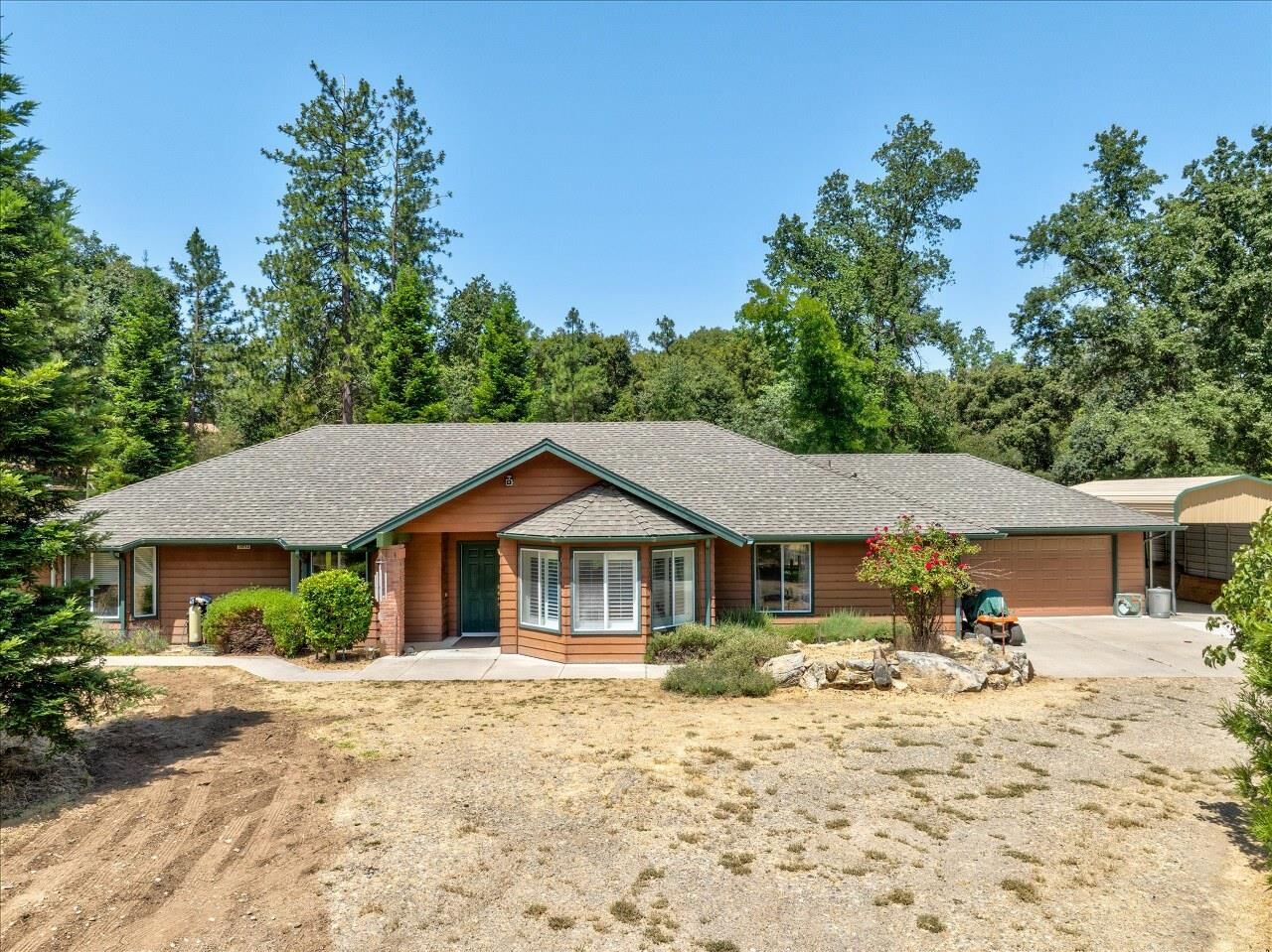Property Photo: 38090 Wortham Road CA 93644