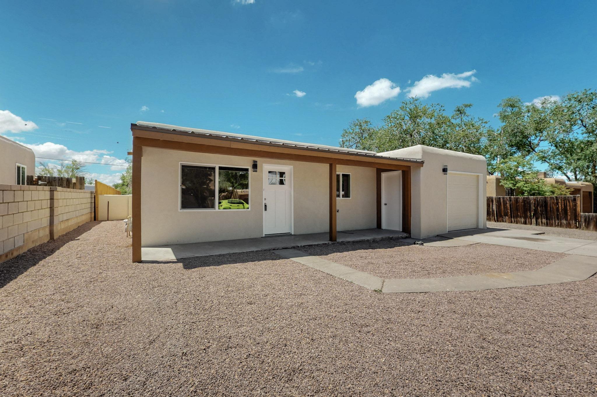 Property Photo:  5512 Arvilla Avenue NE  NM 87111 