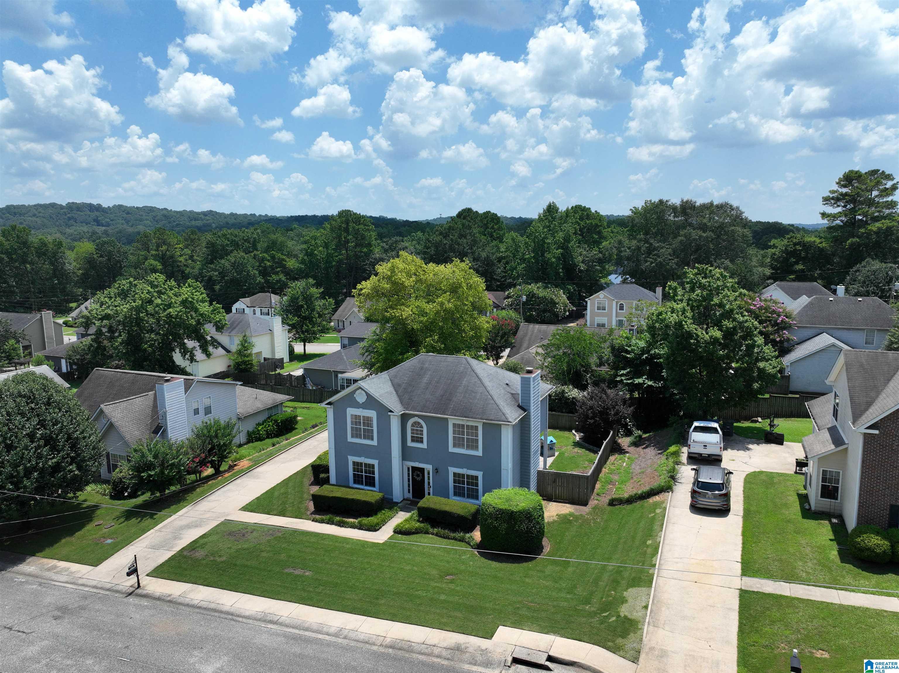 Property Photo: 2844 Bridlewood Terrace AL 35080
