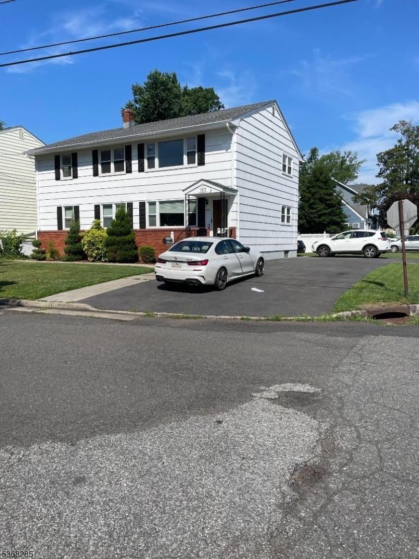 Property Photo:  1512 Franklin St 2  NJ 07065 
