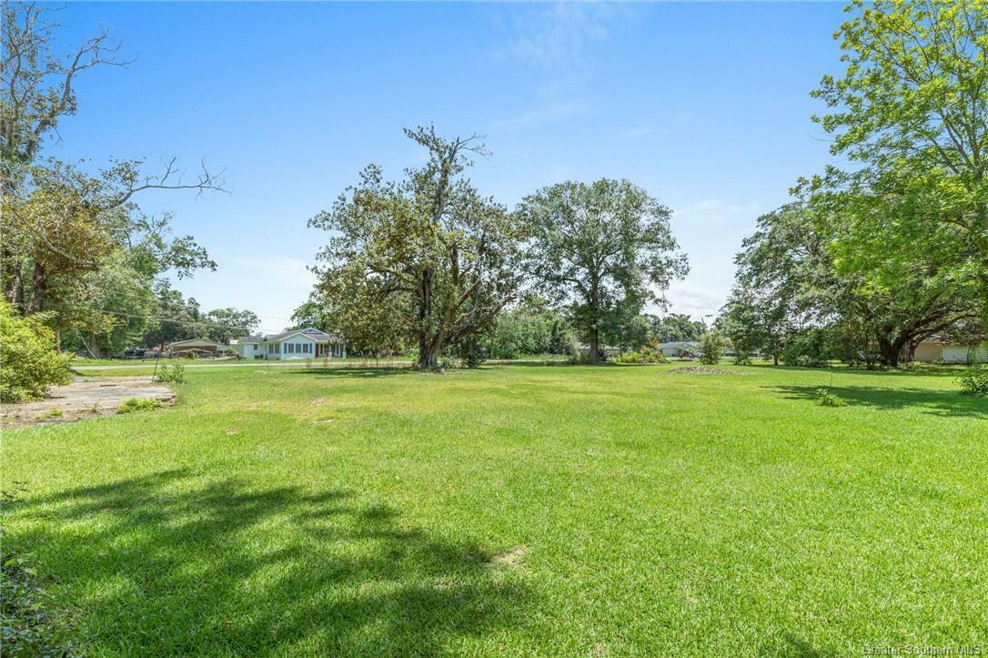 Property Photo: 401 E 6th Avenue LA 71463