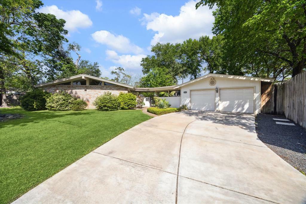 Property Photo: 1515 Durango Drive TX 77055