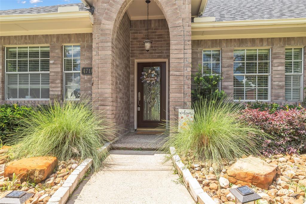 Property Photo: 4710 Broadmoor Drive TX 77573