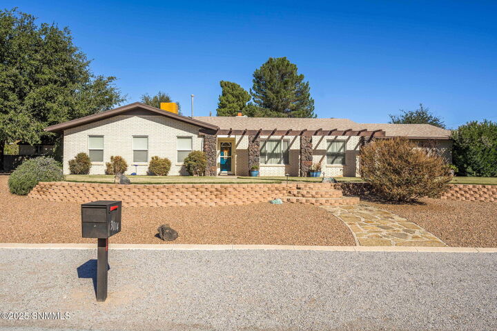 Property Photo: 3014 Broadmoor Drive NM 88001