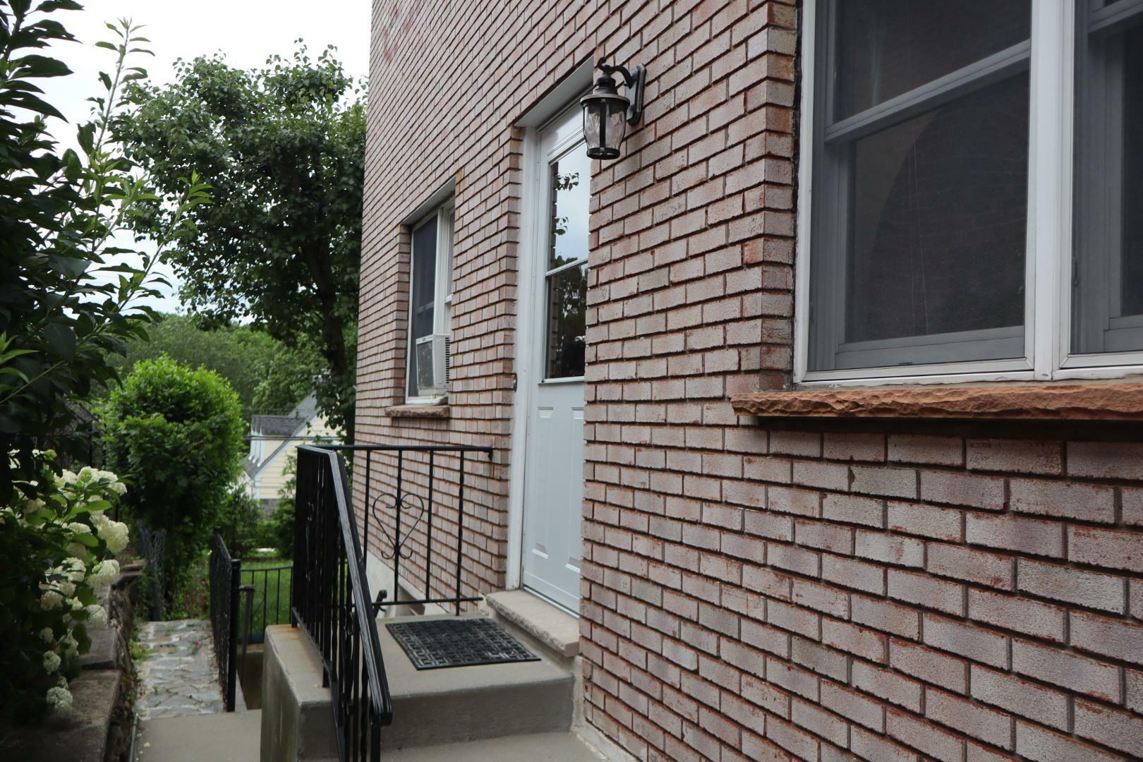 Property Photo: 17 Bronxville Lane NY 10708