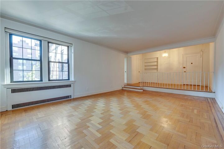 Property Photo:  35 Parkview Avenue 5C  NY 10708 