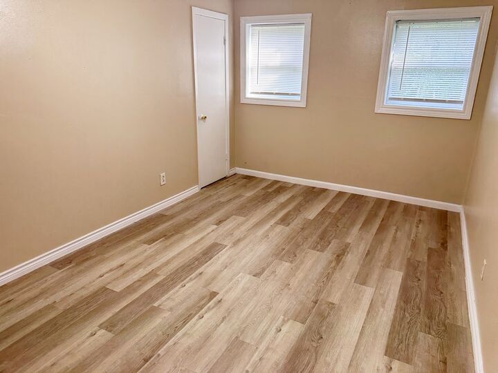 Property Photo: 709 Pine Avenue TX 75979