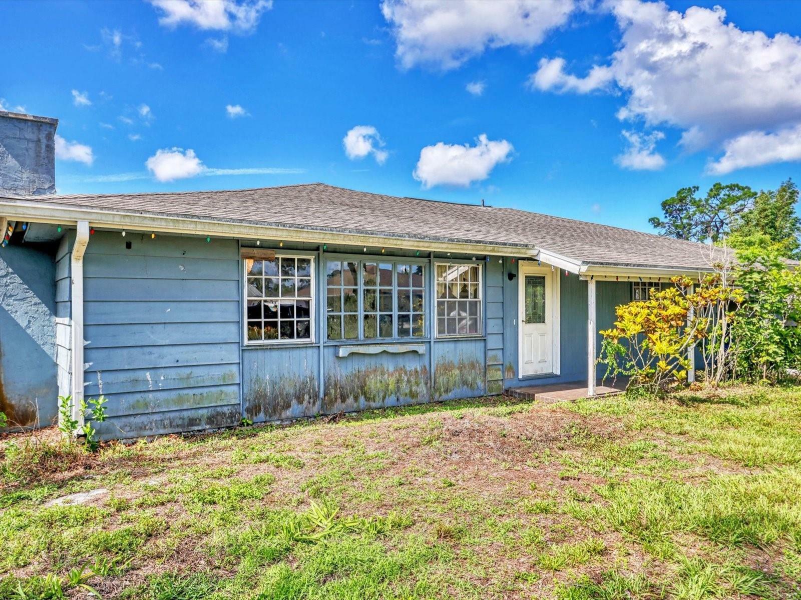Property Photo: 2818 Olympic Street FL 34231
