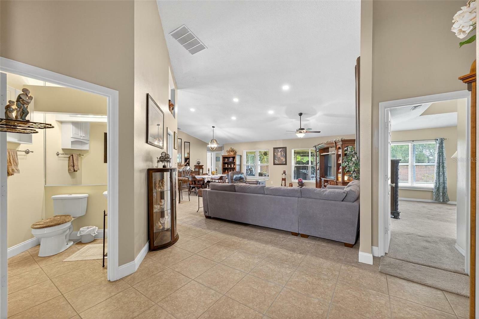 Property Photo: 5704 Bay Side Drive FL 32819