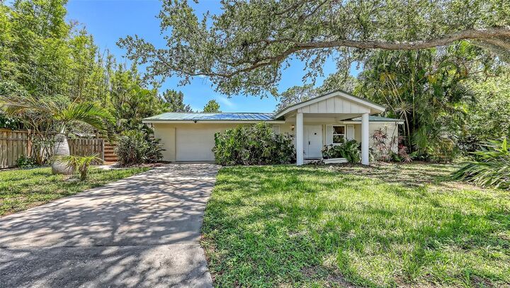 626 46th Street  Sarasota FL 34234 photo
