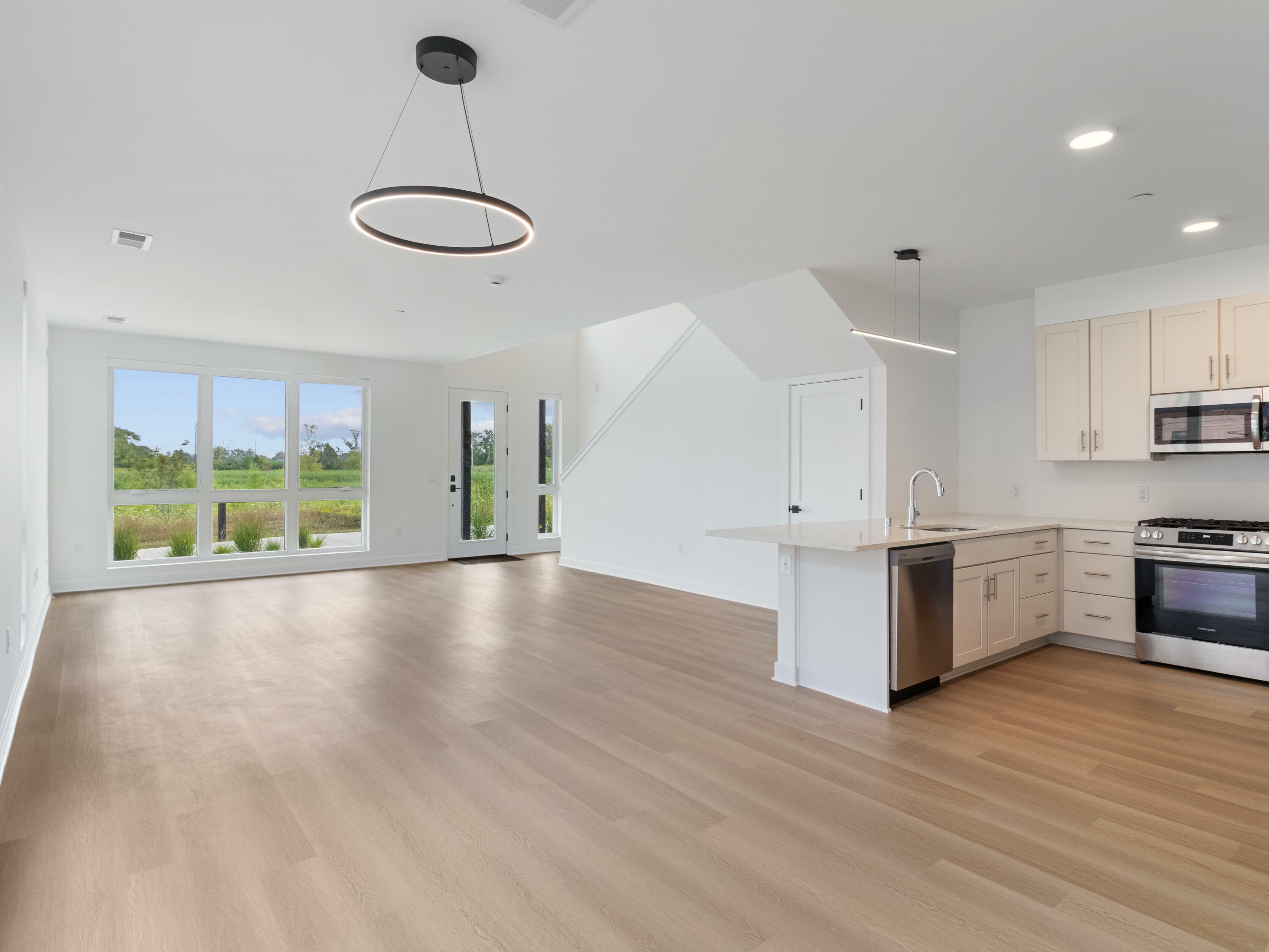 Property Photo: 4163 E Hemlock Dr 108 WI 53154