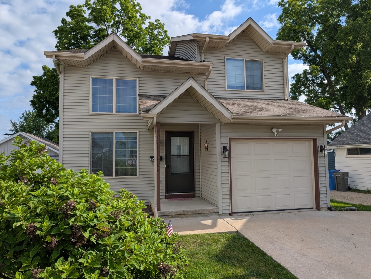 214 Emerald St  Watertown WI 53098 photo