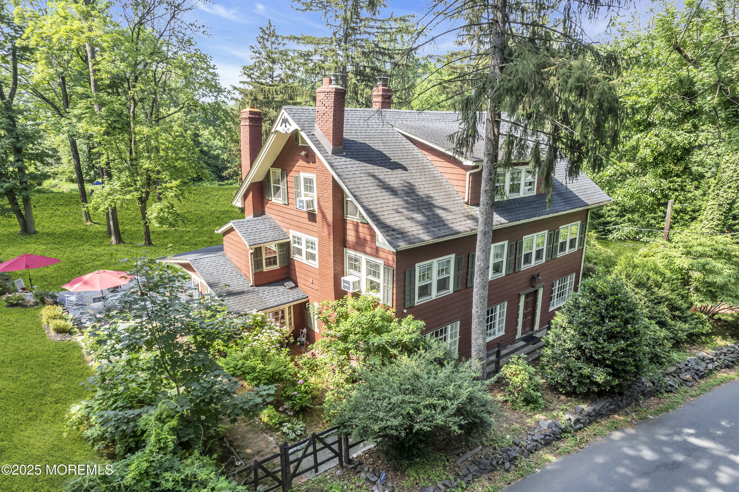 Property Photo: 2041 Raritan Road NJ 07076