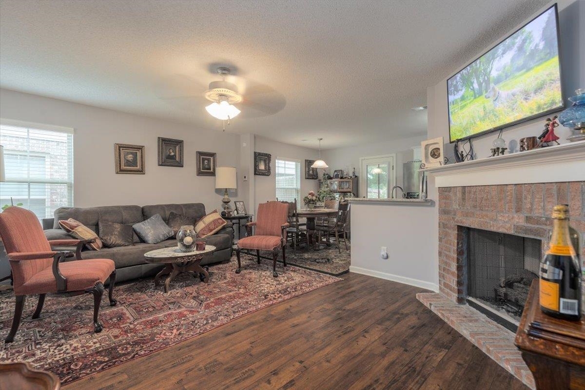 Property Photo:  105 Nicholas Dr  TN 38068 