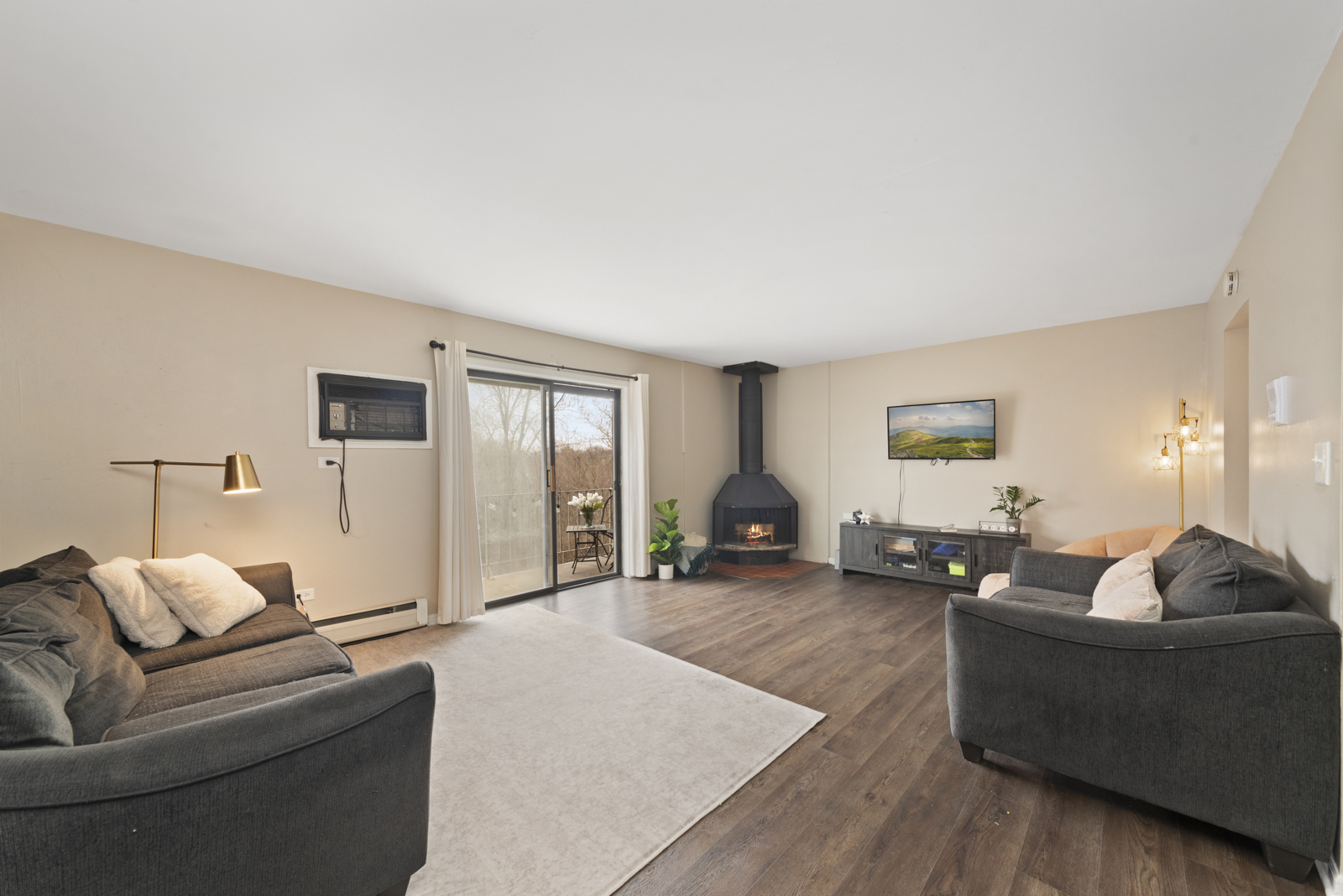 Property Photo:  124 E Bailey Road J  IL 60565 