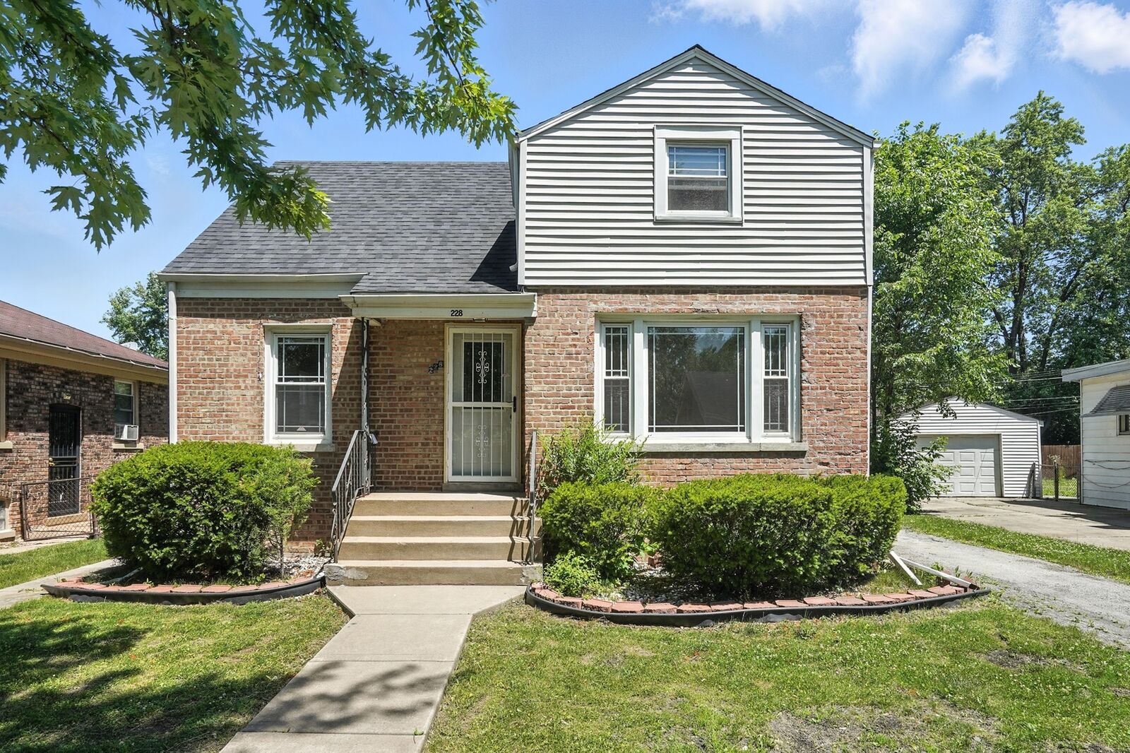Property Photo: 228 E 141st Street IL 60419