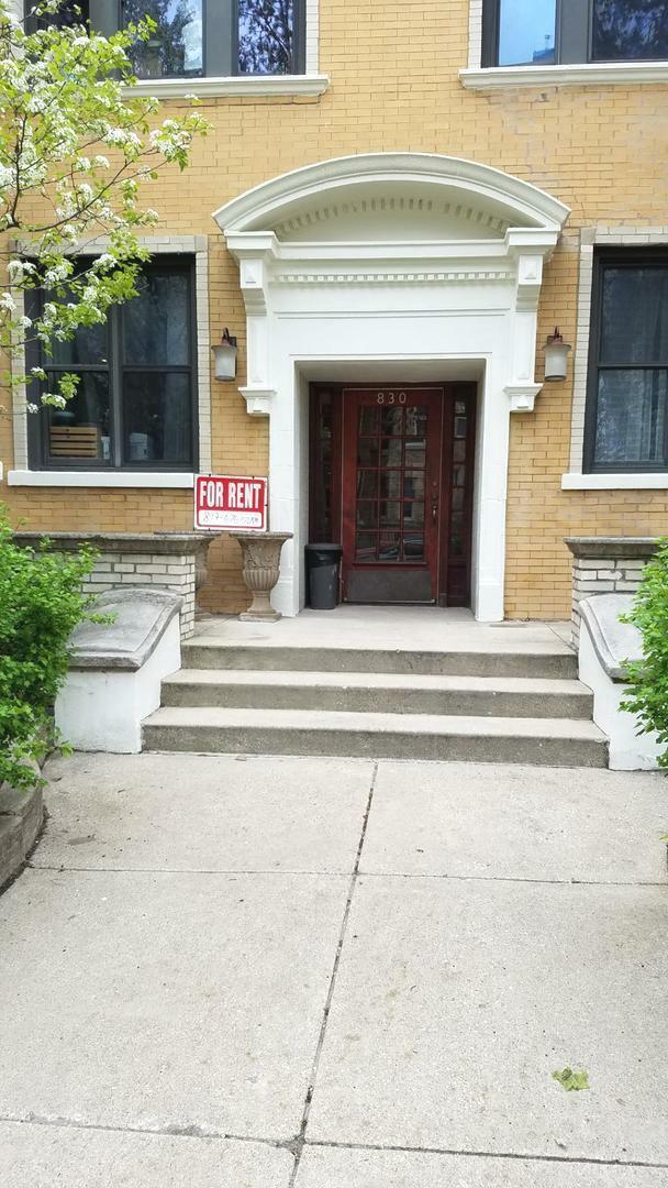 830 W Leland Avenue 101  Chicago IL 60640 photo