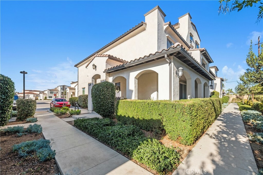 Property Photo: 11118 Bunker Lane CA 90604