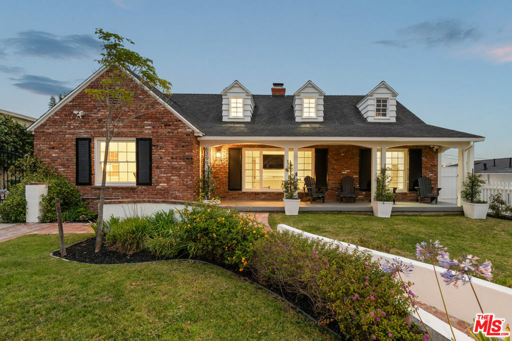 Property Photo:  6399 W 80th Street  CA 90045 