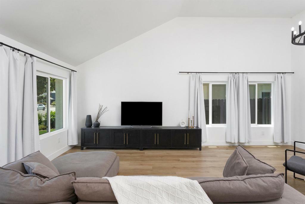 Property Photo: 4576 Mariners Bay CA 92057