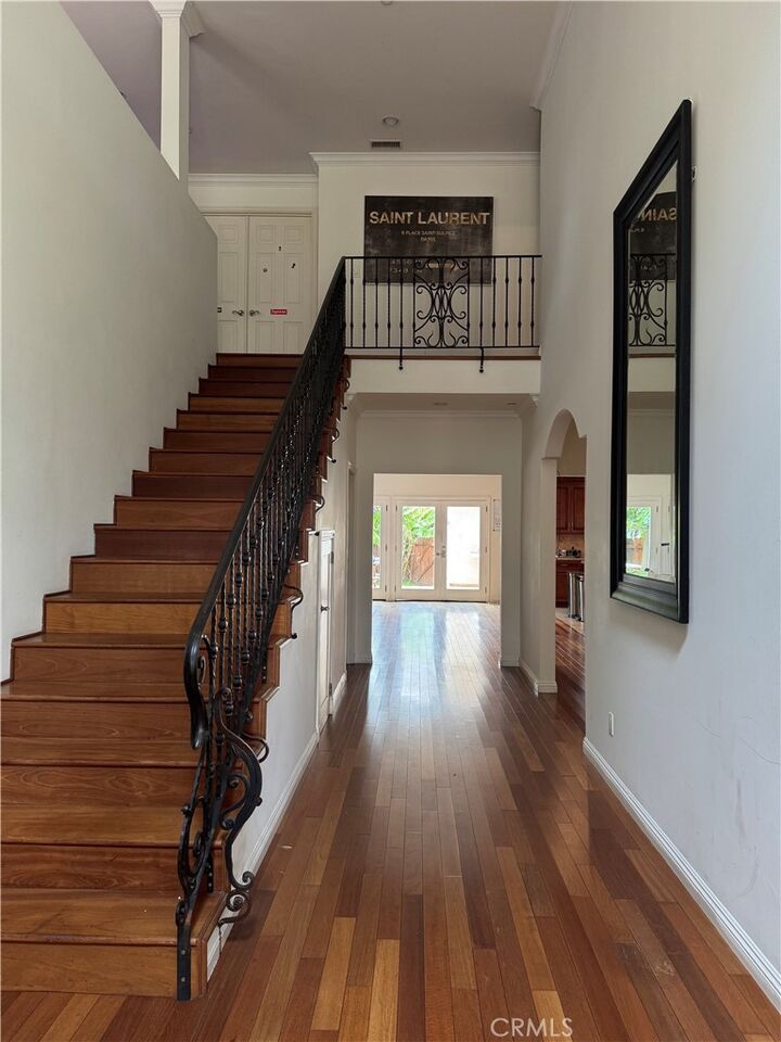 Property Photo:  2913 Delaware Avenue  CA 90404 
