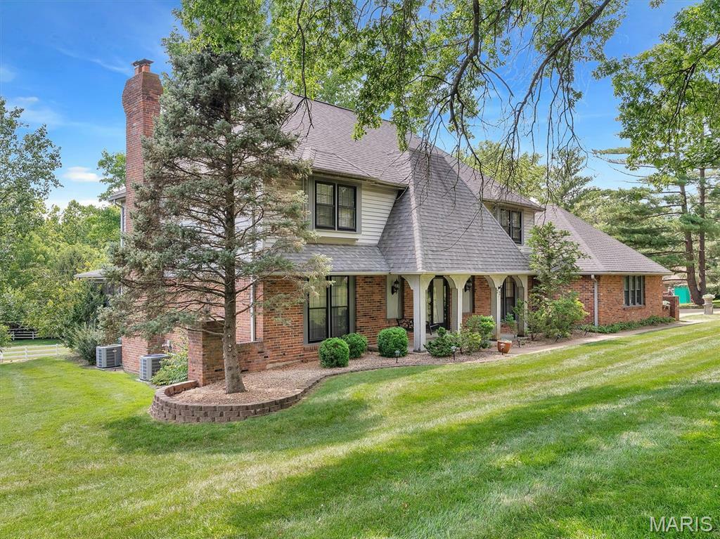 Property Photo: 22 Summerhill Lane MO 63017