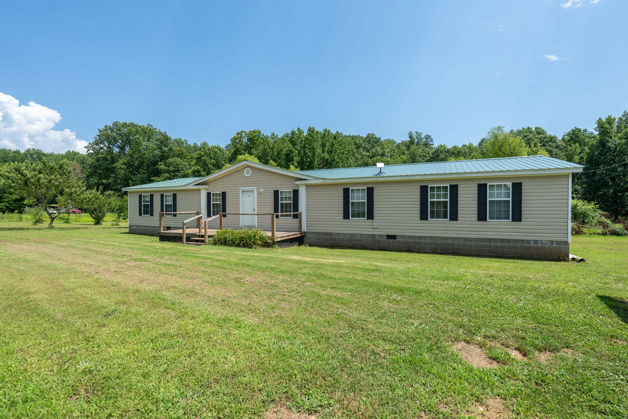 Property Photo: 450 Oldtown Branch Road TN 38485