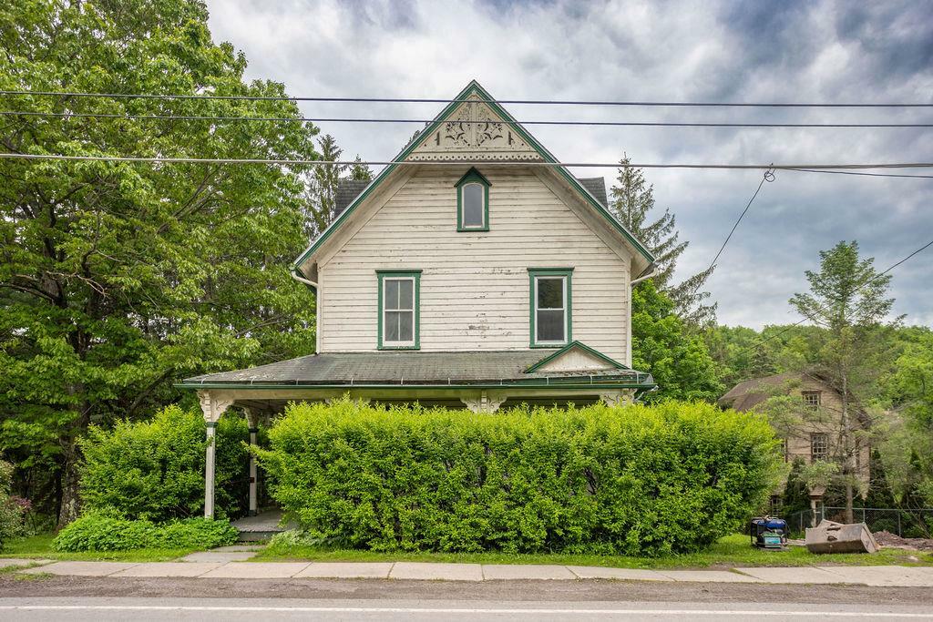 Property Photo:  152 Carpenter Street  PA 18614 