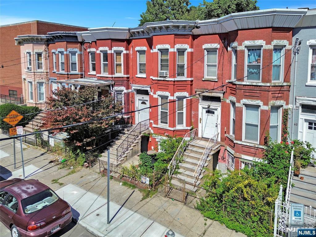 Property Photo:  62.5 Oak Street  NJ 07304 