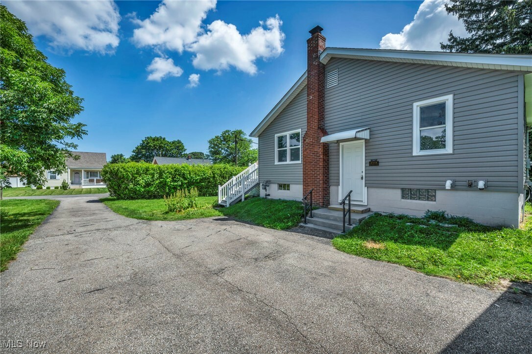 Property Photo: 41419 Northwood Street OH 44035