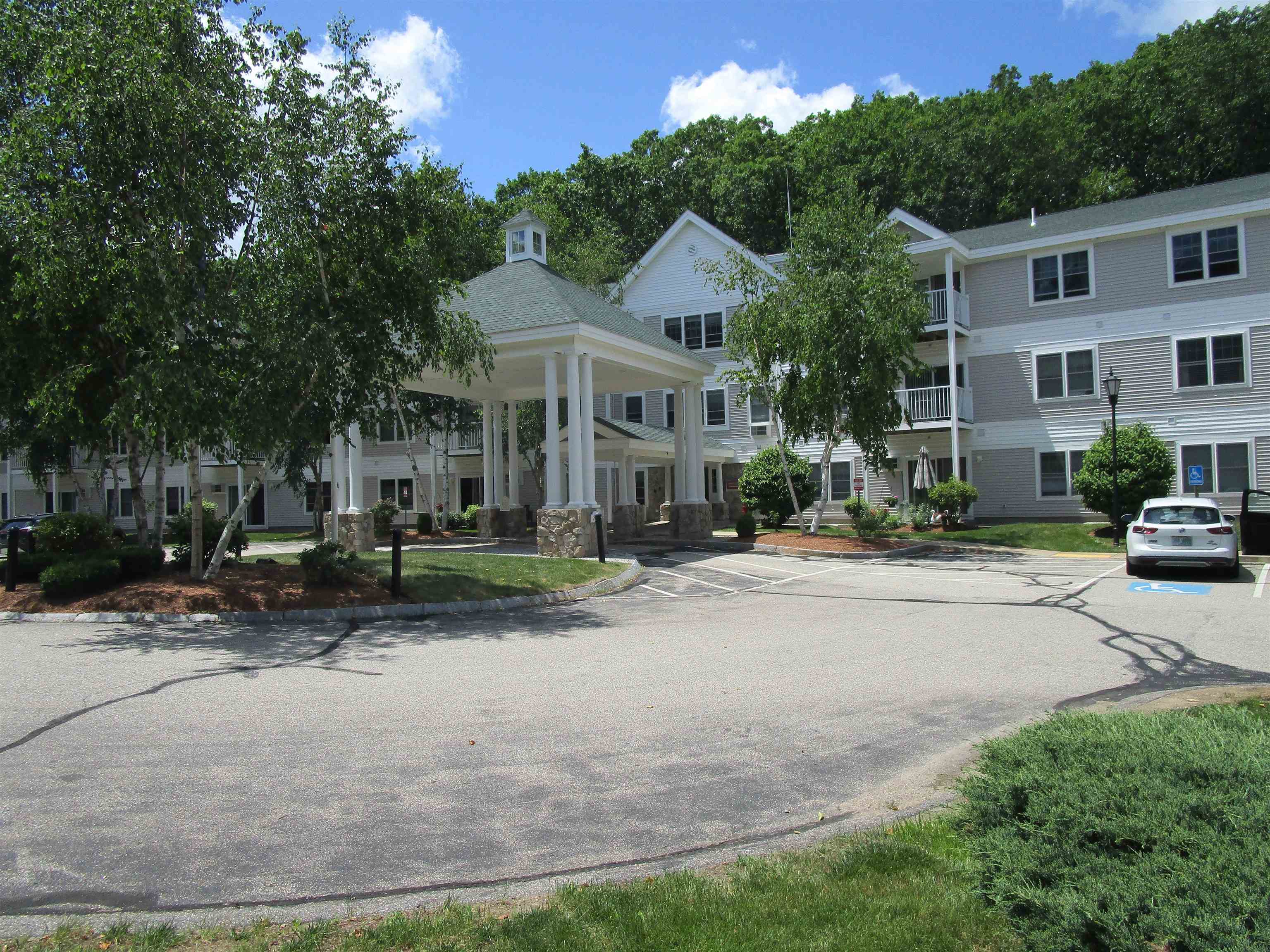 Property Photo: 265 Edward J Roy Drive NH 03104