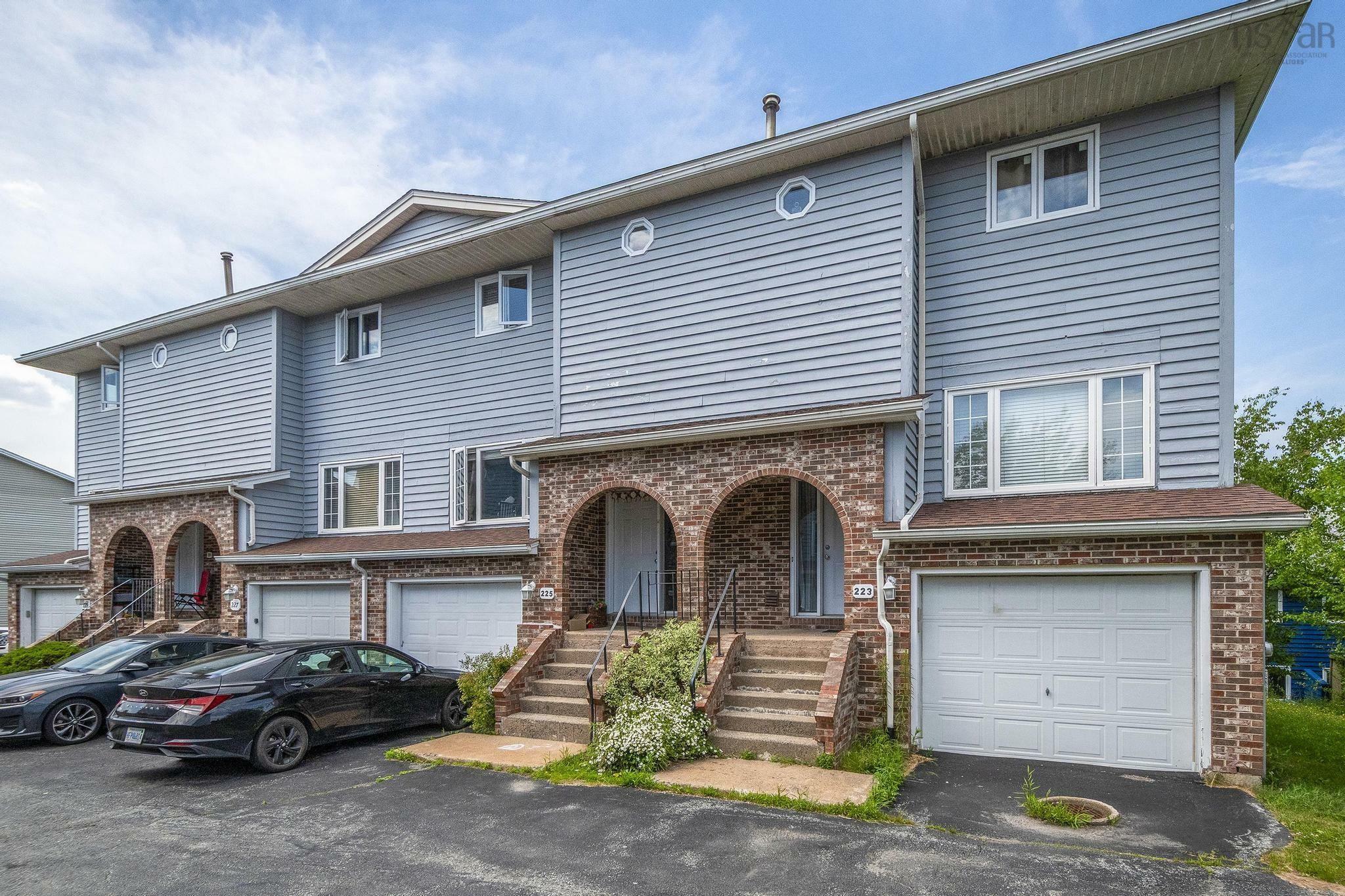 Property Photo: 225 Farnham Gate Road NS B3M 4C3