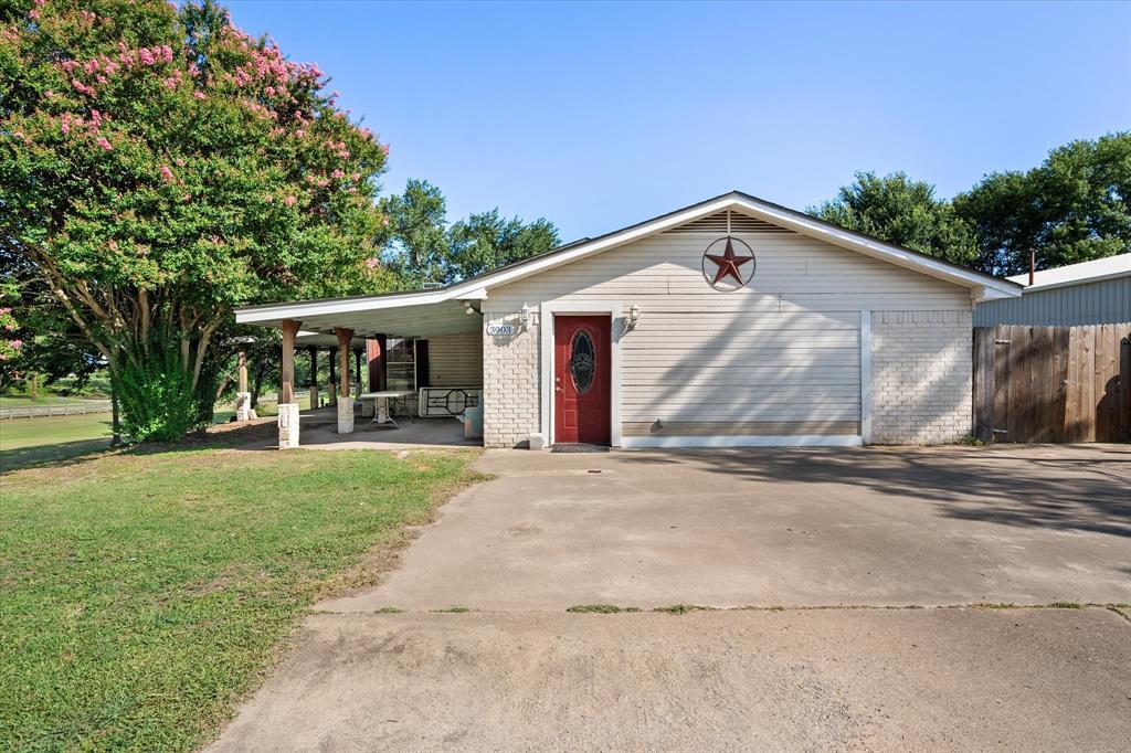 Property Photo: 3903 County Road 0012 Road TX 75110