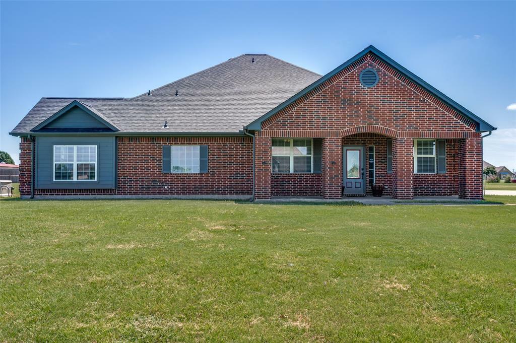 Property Photo: 2320 Harvest Moon Lane TX 76266