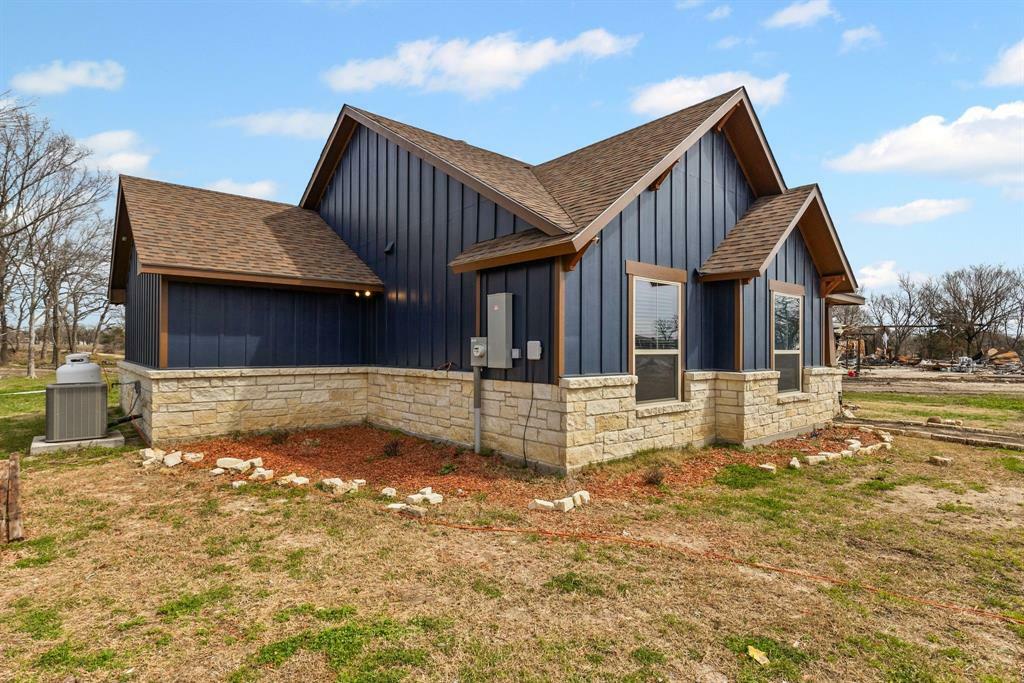Property Photo: 9427 Farm Market 35 TX 75189