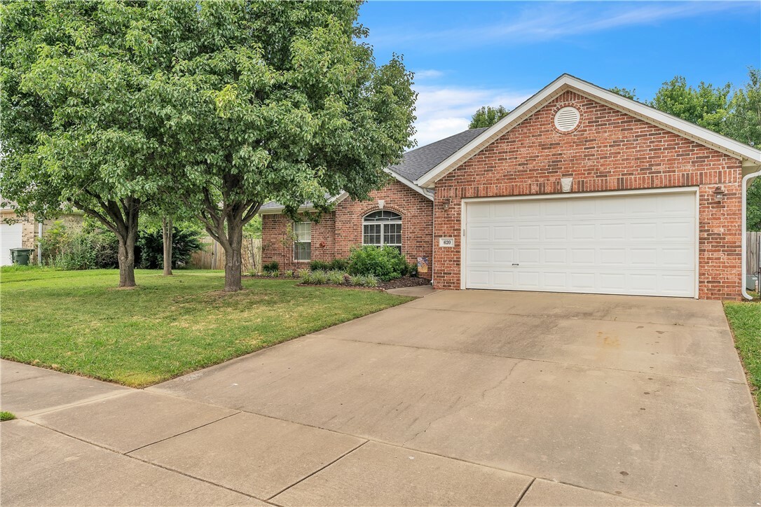 620 N Timeless Drive  Fayetteville AR 72704 photo