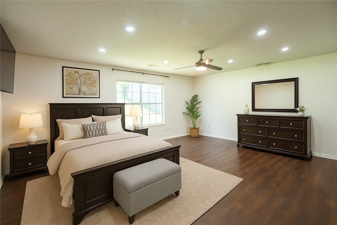Property Photo: 2472 W Jane Circle Drive AR 72704