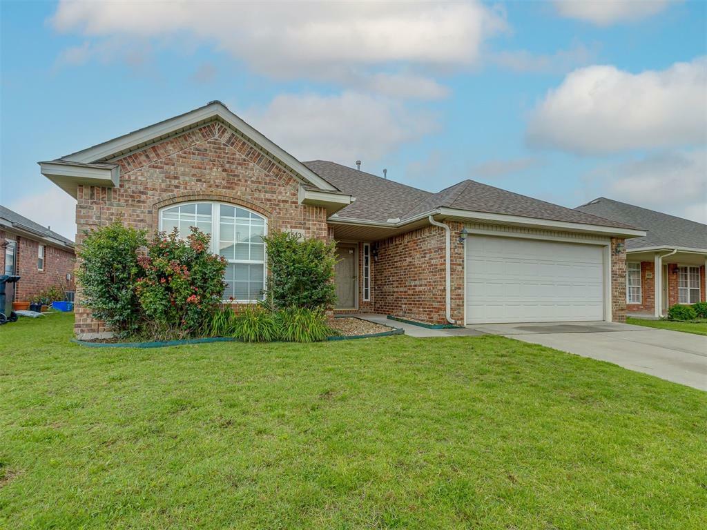 Property Photo: 4513 SE 79th Terrace OK 73135