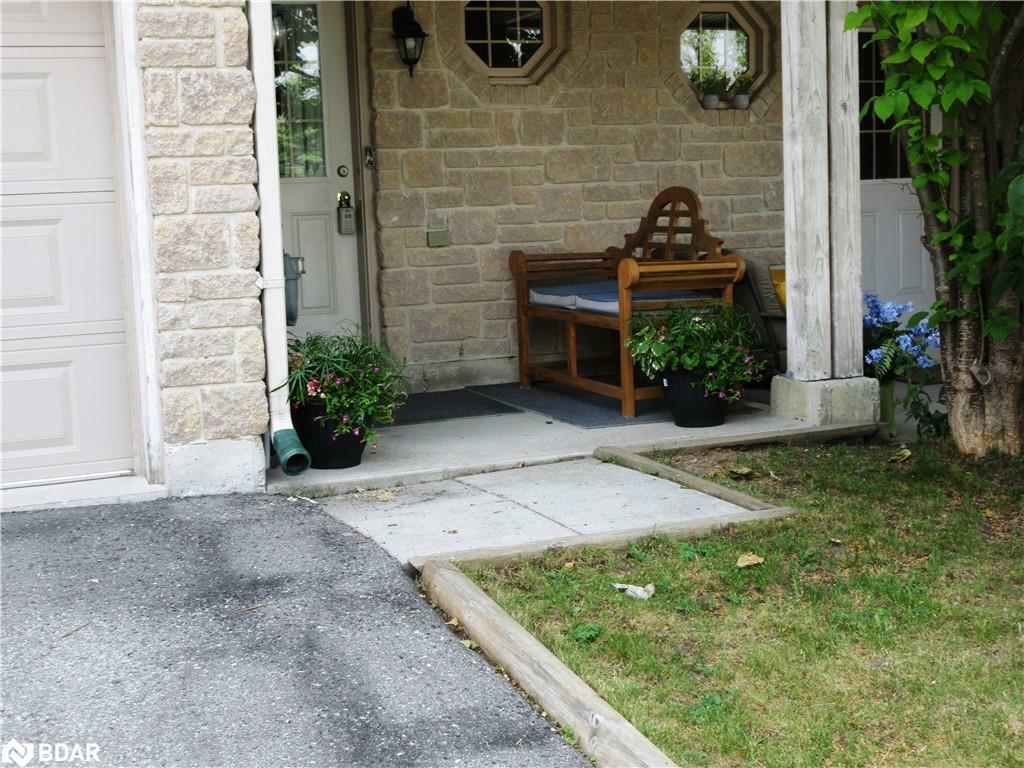 Property Photo: 175 Stanley Street 9 ON L4M 0G2