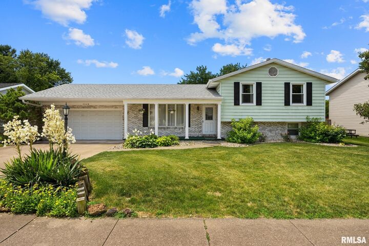 3524 W Saymore Lane  Peoria IL 61615 photo