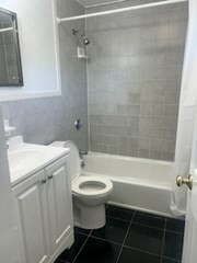 Property Photo: 688 Washington St 4 MA 02081