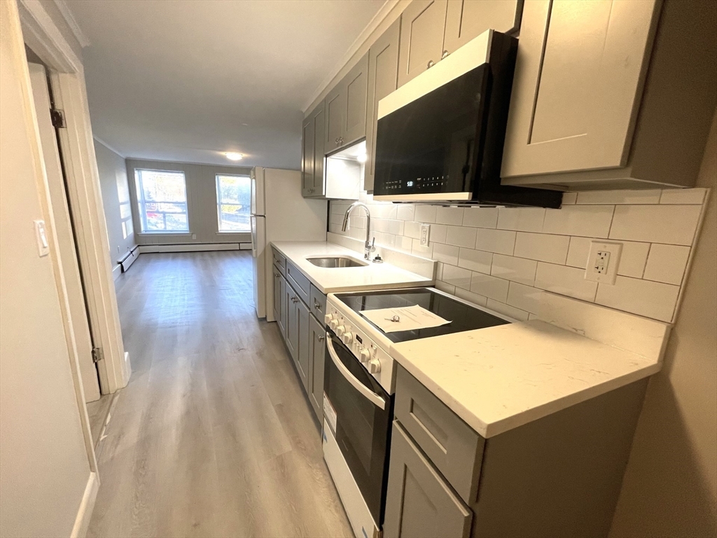 Property Photo:  31 Western Ave 5  MA 01930 