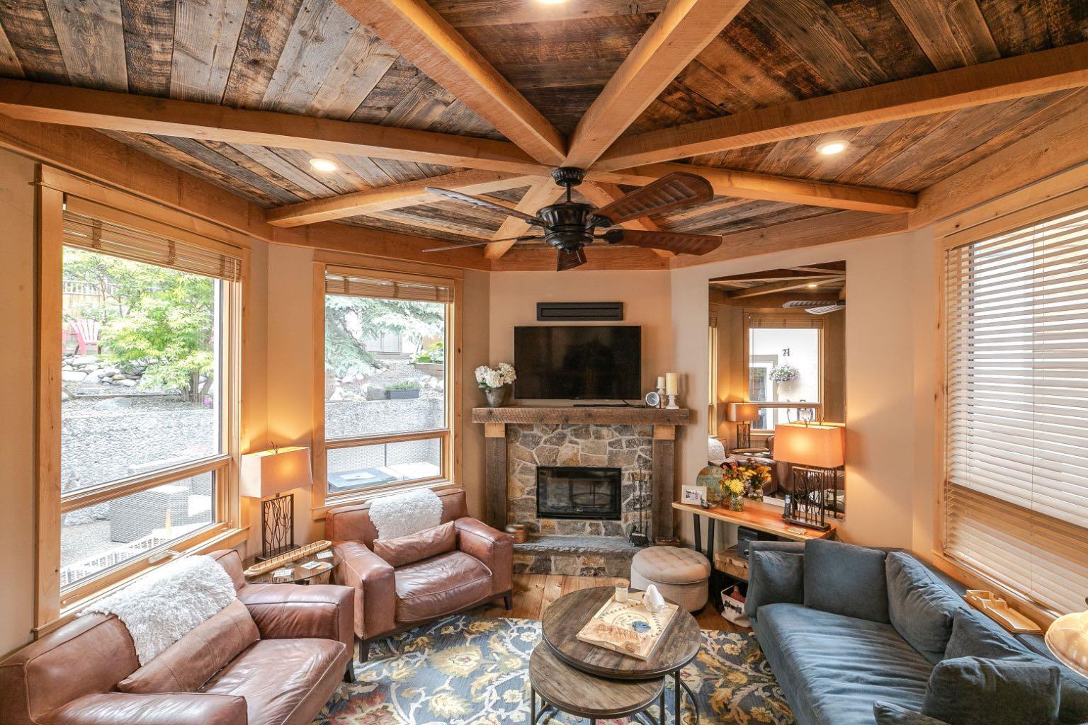 Photo de la propriété: 211 Glen Crescent AB T1L 1A1