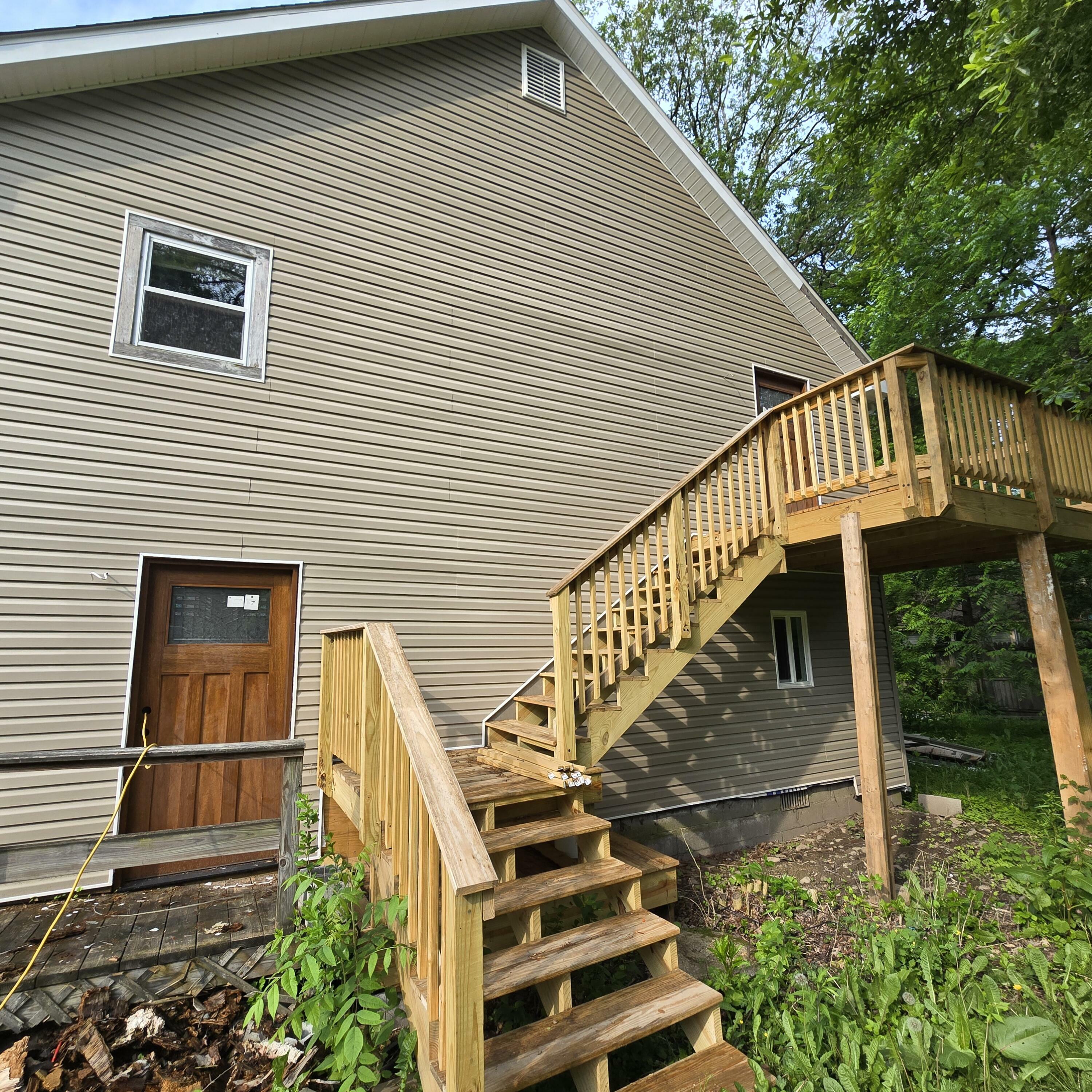 Property Photo: 201 Pa-715 PA 18322