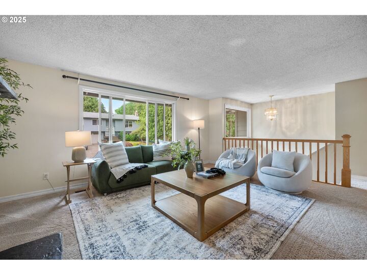 Property Photo:  7375 SW Ashdale Dr  OR 97223 